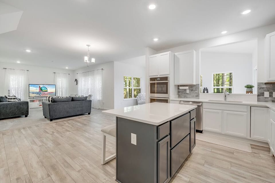 Wonderful open layout perfect for spending time together.