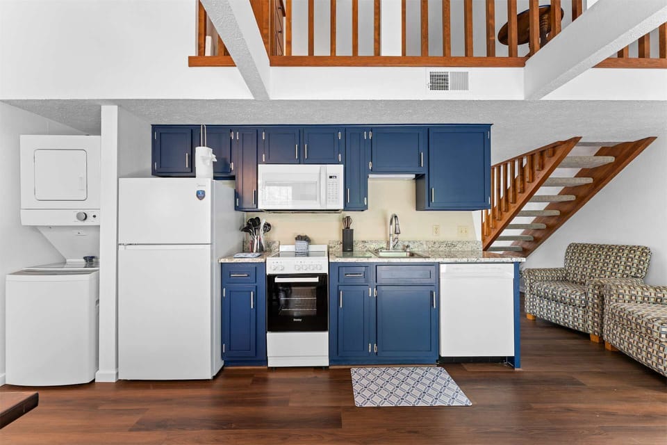 The open kitchen is well equipped for an unforgettable getaway​