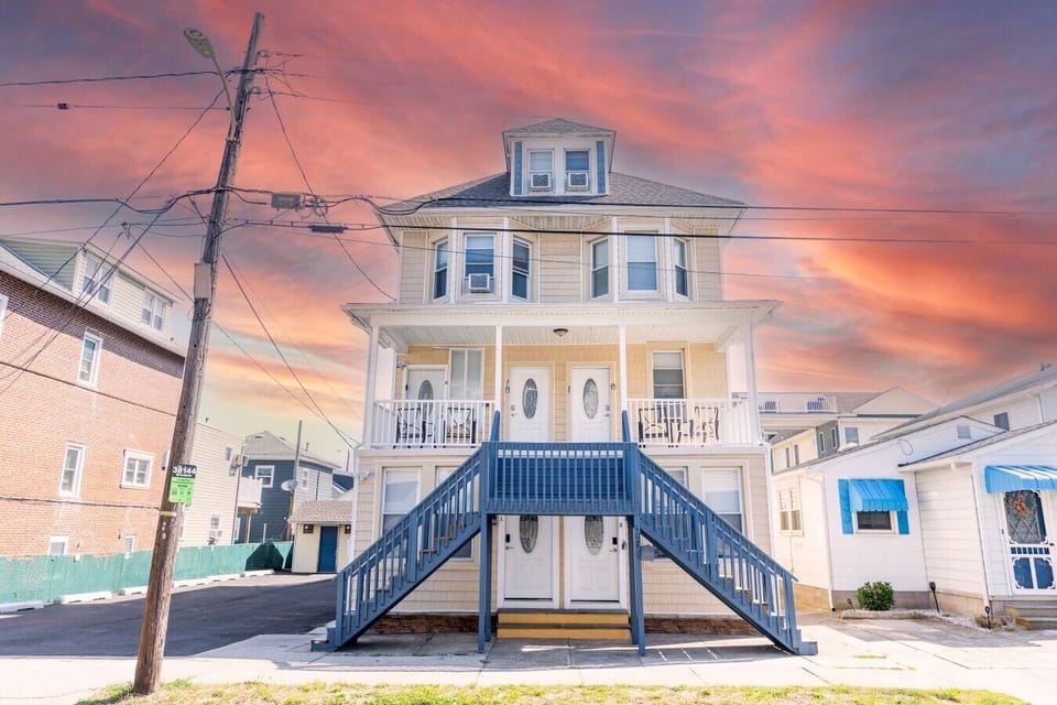 107 E Magnolia Ave WW 002