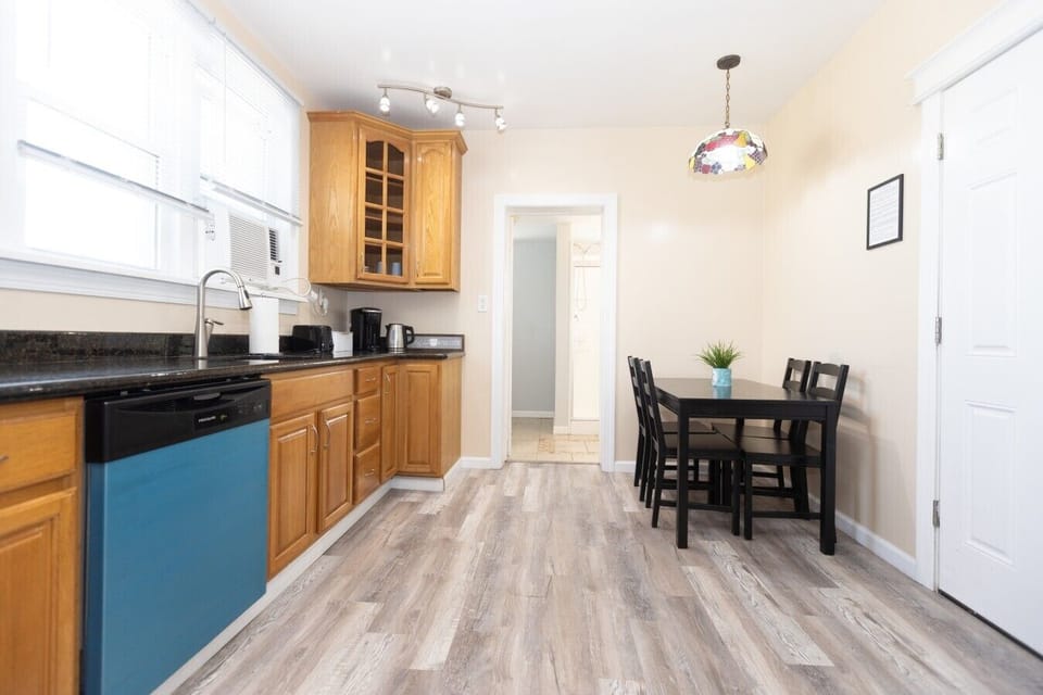107 E Magnolia Ave WW 157