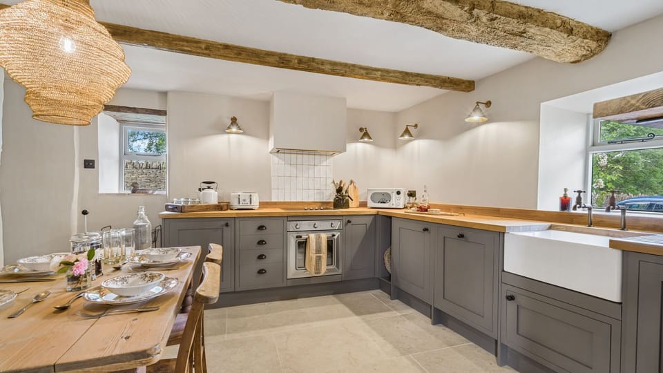 This well-equipped kitchen is stylishly renovated.