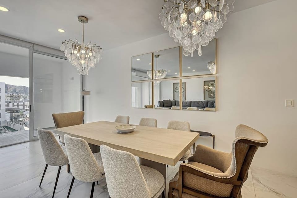 Apartment, Multiple Beds, Ocean View (Marea Los Cabos Fragata 503) | Dining