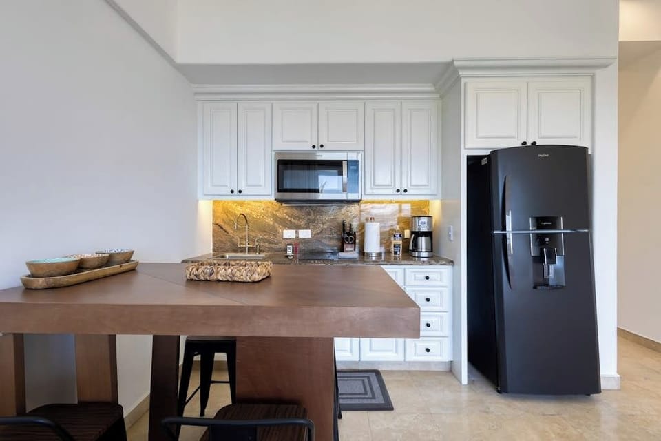Apartment, 1 King Bed with Sofa bed, Ocean View (Misiones del Cabo #7309) | Private kitchen