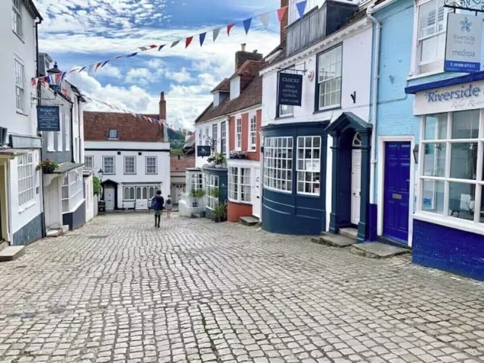 Image 9