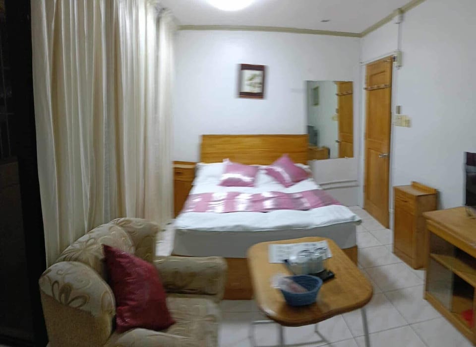 Deluxe Double Room, Balcony, City View | Down comforters, WiFi (free), bed sheets