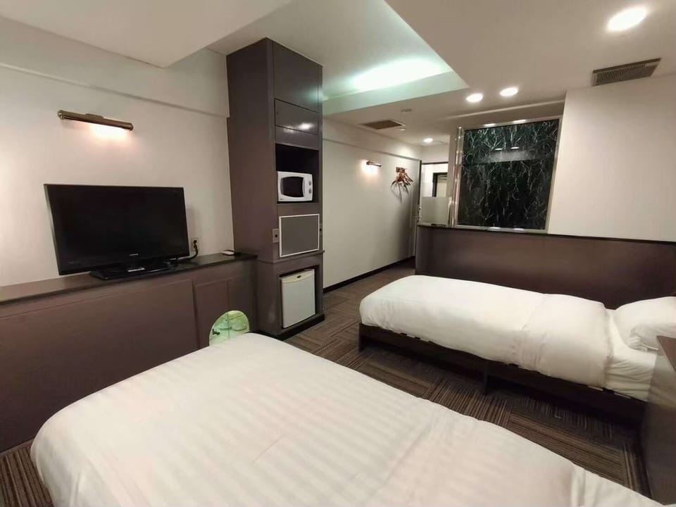 In-room safe, iron/ironing board, WiFi (free)