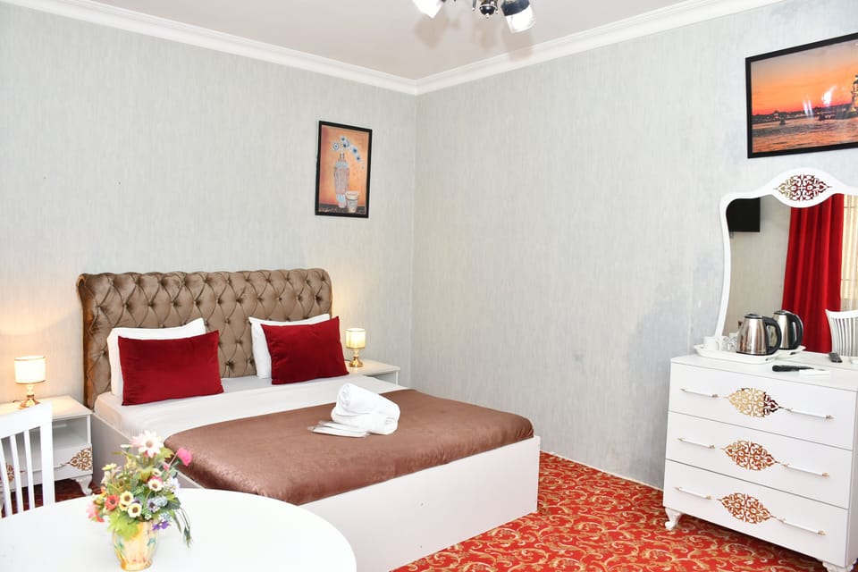 Classic Double Room, City View | Egyptian cotton sheets, premium bedding, down comforters, desk