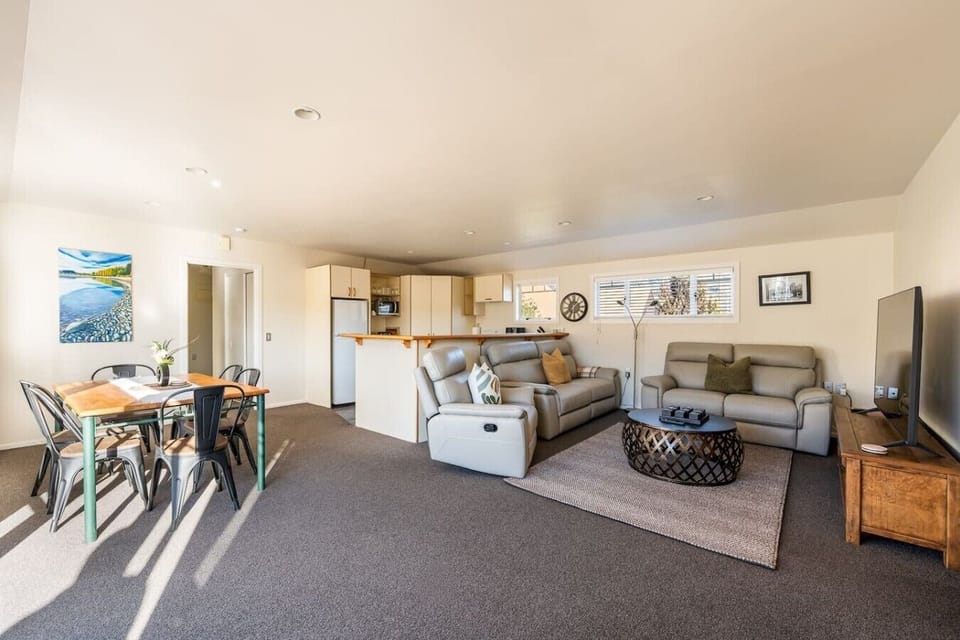 Lounge room