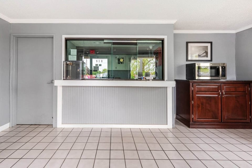 Entrance / Reception