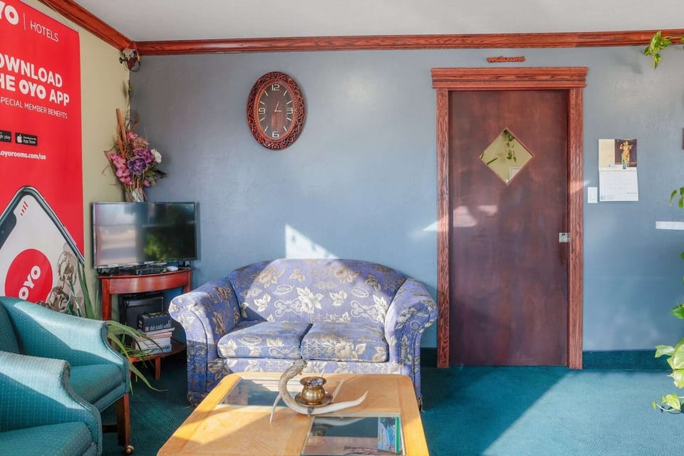 Entrance / Reception