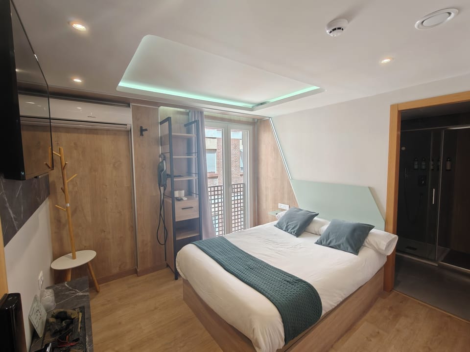 Double Room, City View | WiFi (free)