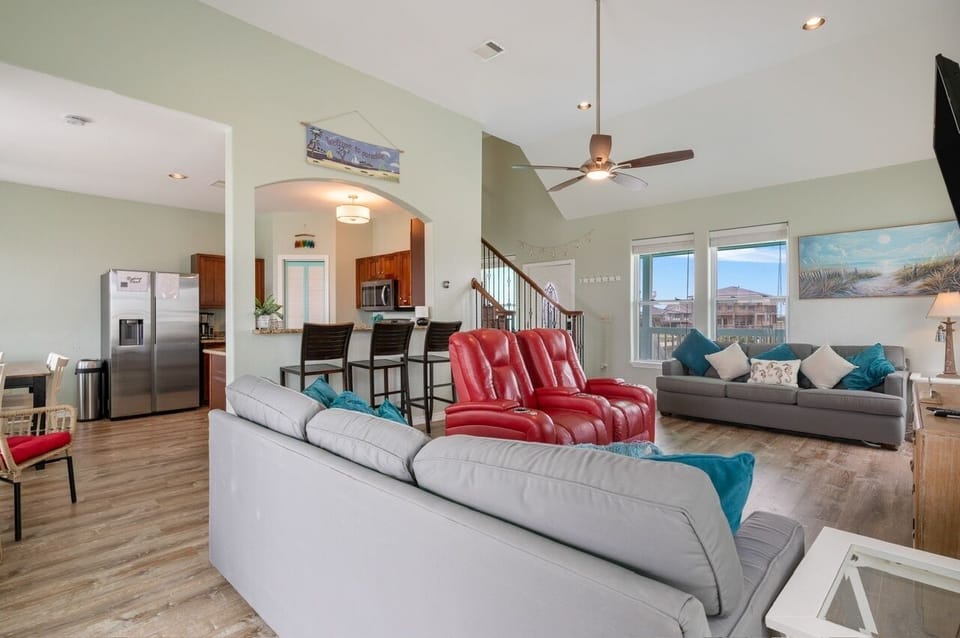 House, 3 Bedrooms | Living area | Smart TV, streaming services