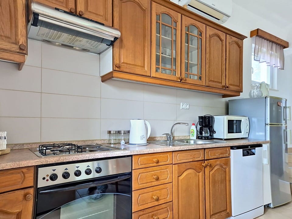 Interior Design, Apartment, Balcony, Hardwood, Wood Stain, Wood Flooring, Handrail, Daylighting, Hotel, Penthouse Apartment