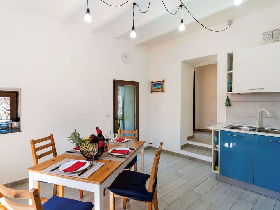 Interior Design, Apartment, Balcony, Hardwood, Wood Stain, Wood Flooring, Handrail, Daylighting, Hotel, Penthouse Apartment