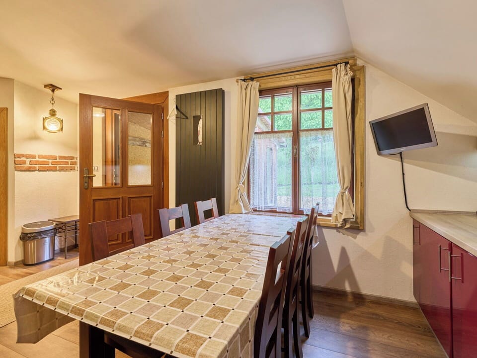 Wood, Ceiling, Interior Design, Flooring, Floor, Furniture, Room, Hardwood, Wood Stain, Chair