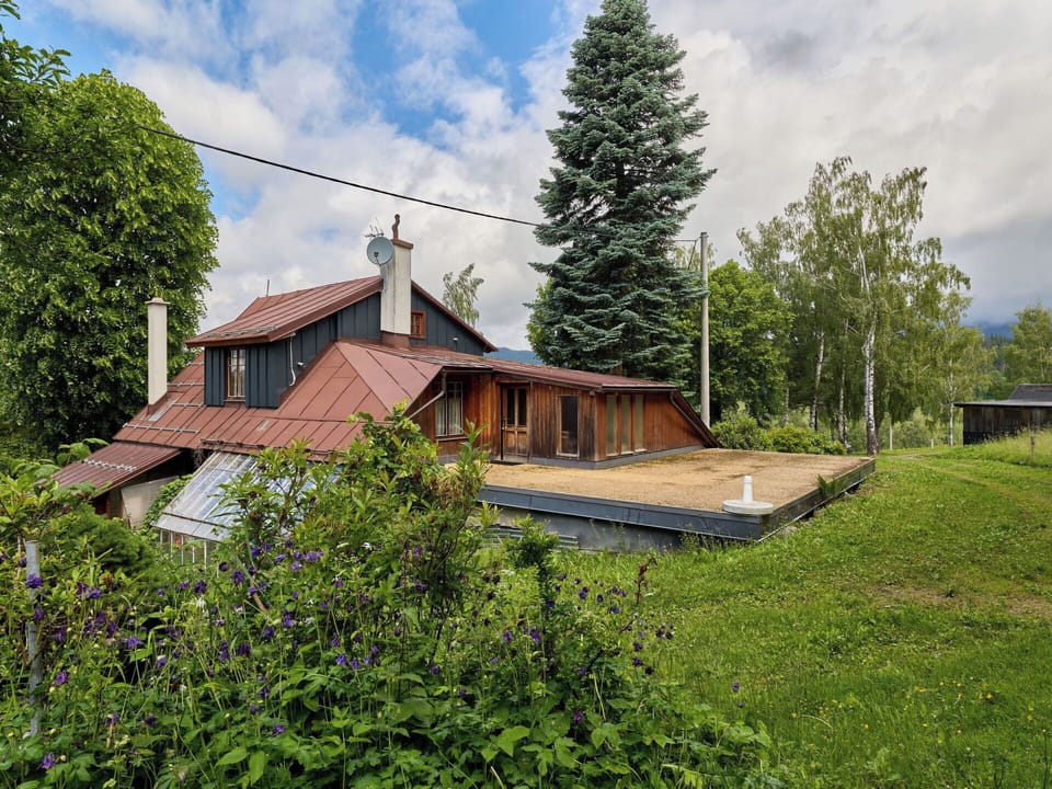 Wood, Roof, House, Cottage, Home, Siding, Larch, Garden Buildings, Hardwood