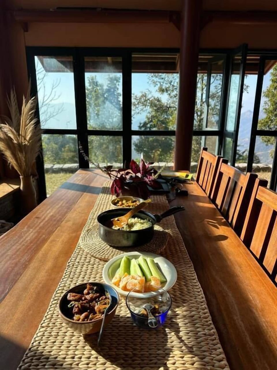 Deluxe Villa, Balcony, Garden View | Dining