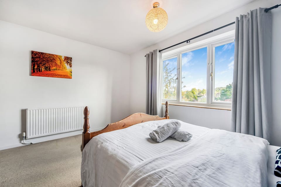 3 Bed Apartment Sleeps 5 - Brookes - Tv & Wifi Apartment in Oxford