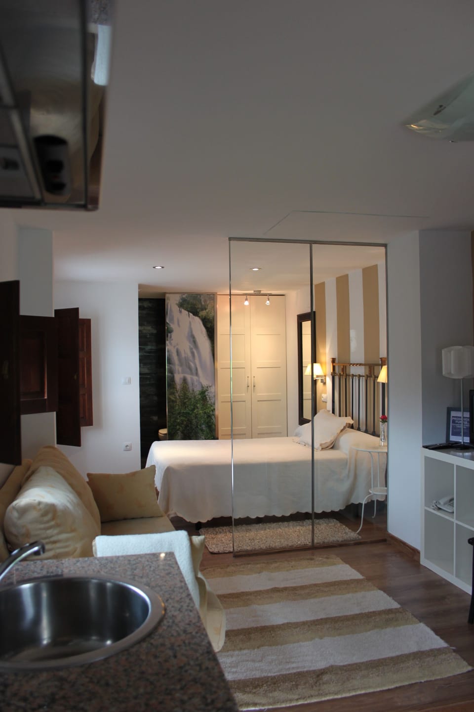 Apartment, 1 Bedroom, Terrace, Garden View | Private kitchen | Full-size fridge, microwave, stovetop, coffee/tea maker