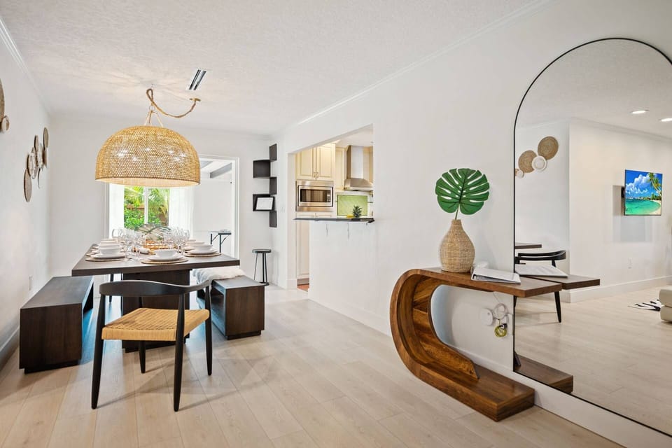 Open dining area connecting the kitchen and living spaces for easy entertaining