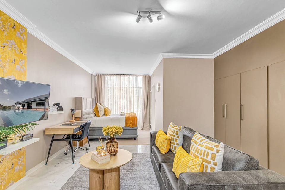 Apartment, 1 Bedroom | Living room