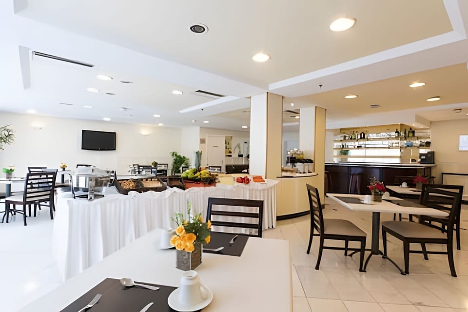 Apartment | Dining