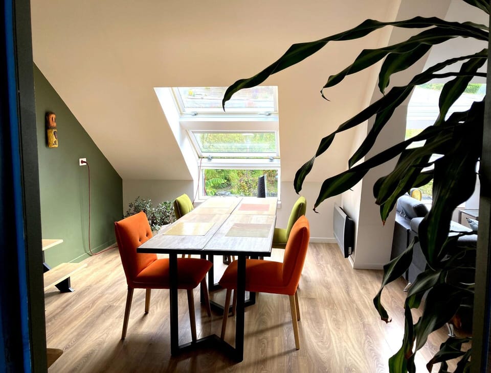 Apartment | Dining