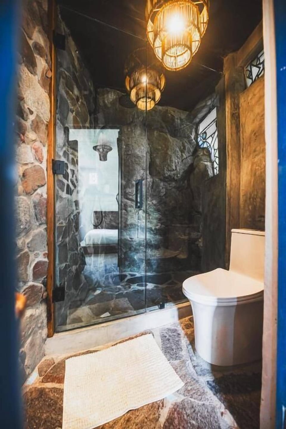 Deluxe Suite, Balcony, Lake View | Bathroom