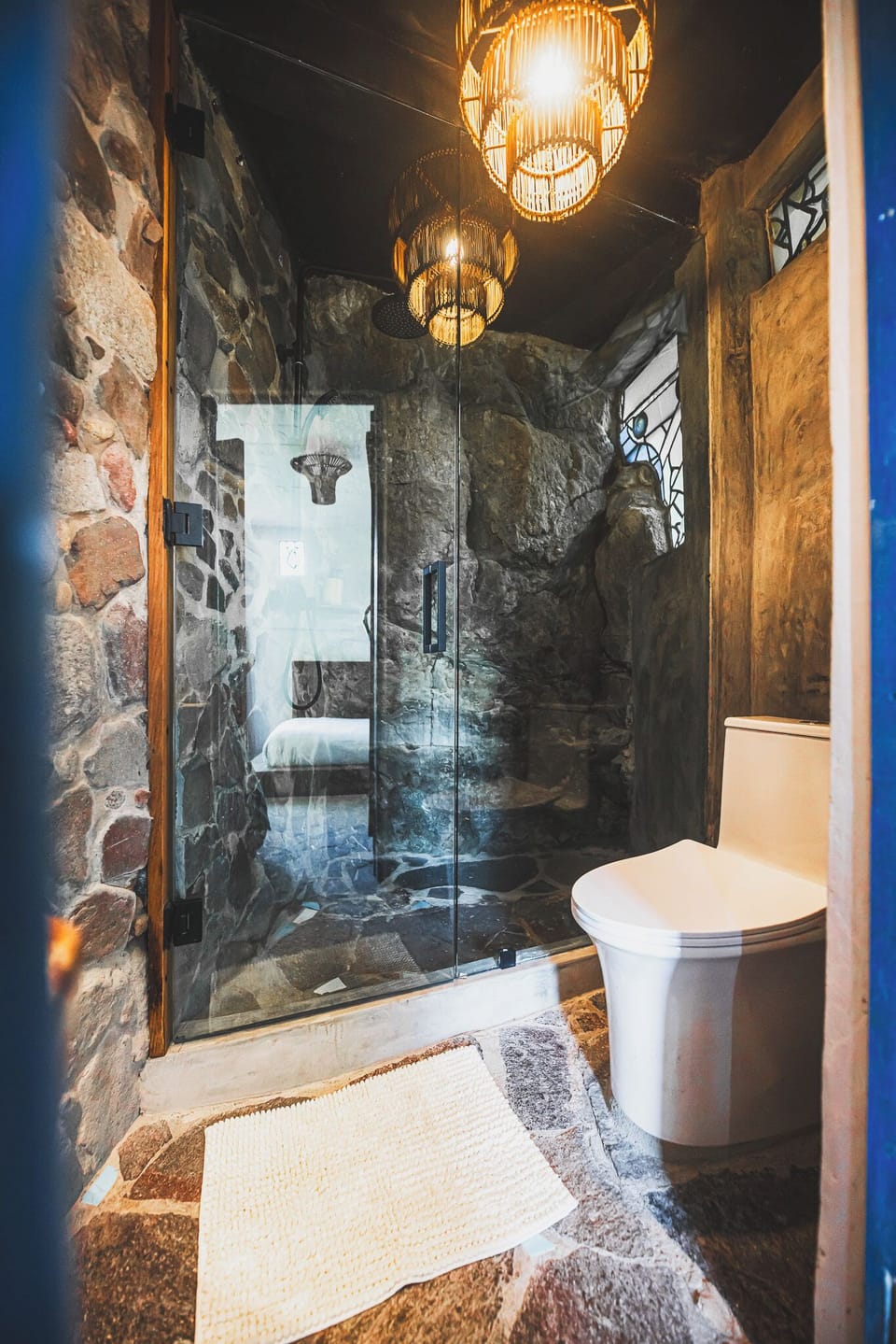 Deluxe Suite, Balcony, Lake View | Bathroom