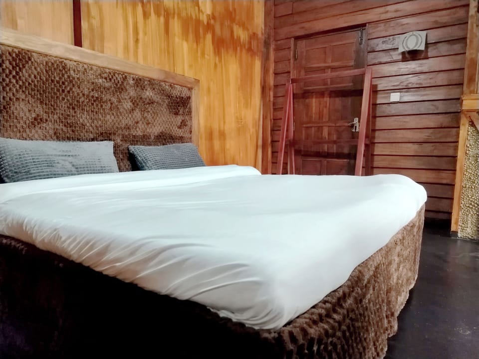 Basic Double Room | Free WiFi