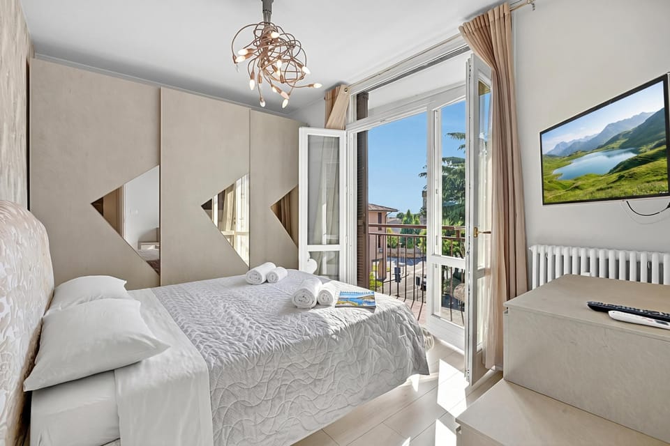 Standard Apartment, 3 Bedrooms, Balcony (Bono Deluxe) | 3 bedrooms