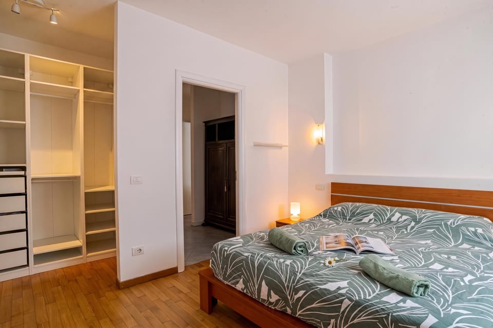 Family Apartment, 1 Bedroom, Air conditioning (Franklin's House Como) | 1 bedroom