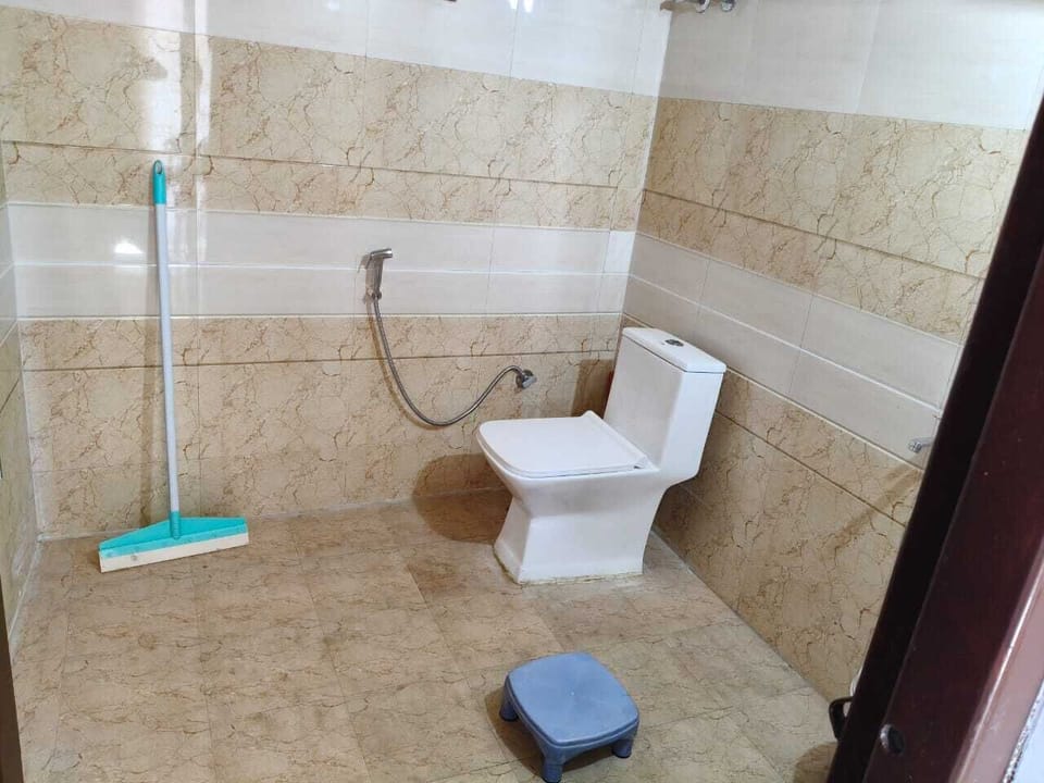 Basic House, Balcony, Mountain View | Bathroom | Shower, soap, shampoo, toilet paper