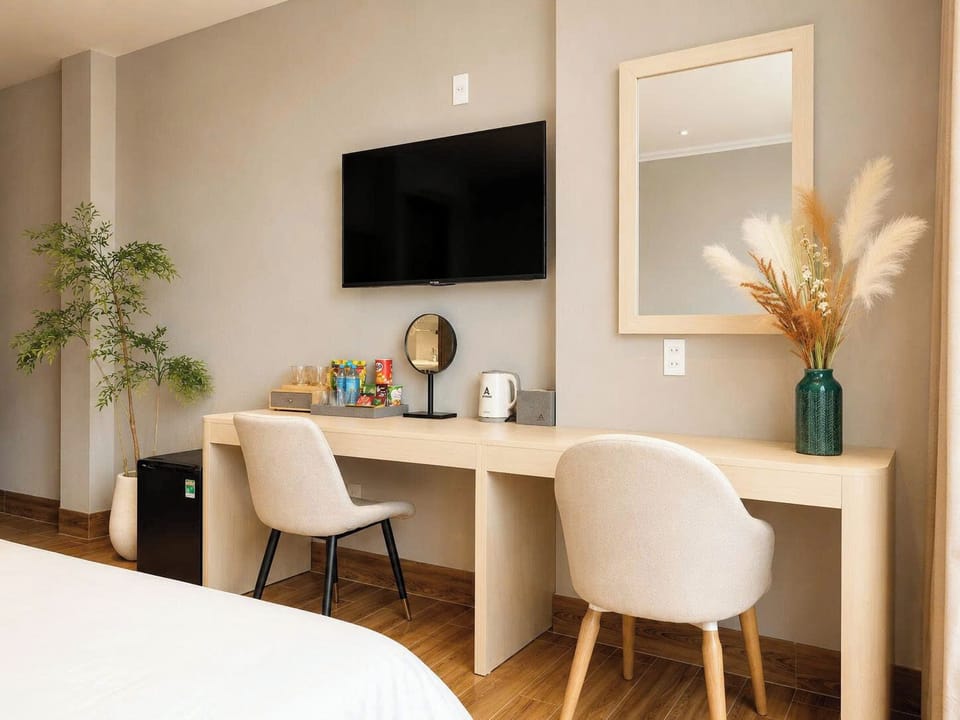 Deluxe Double Room | Hypo-allergenic bedding, free WiFi, bed sheets