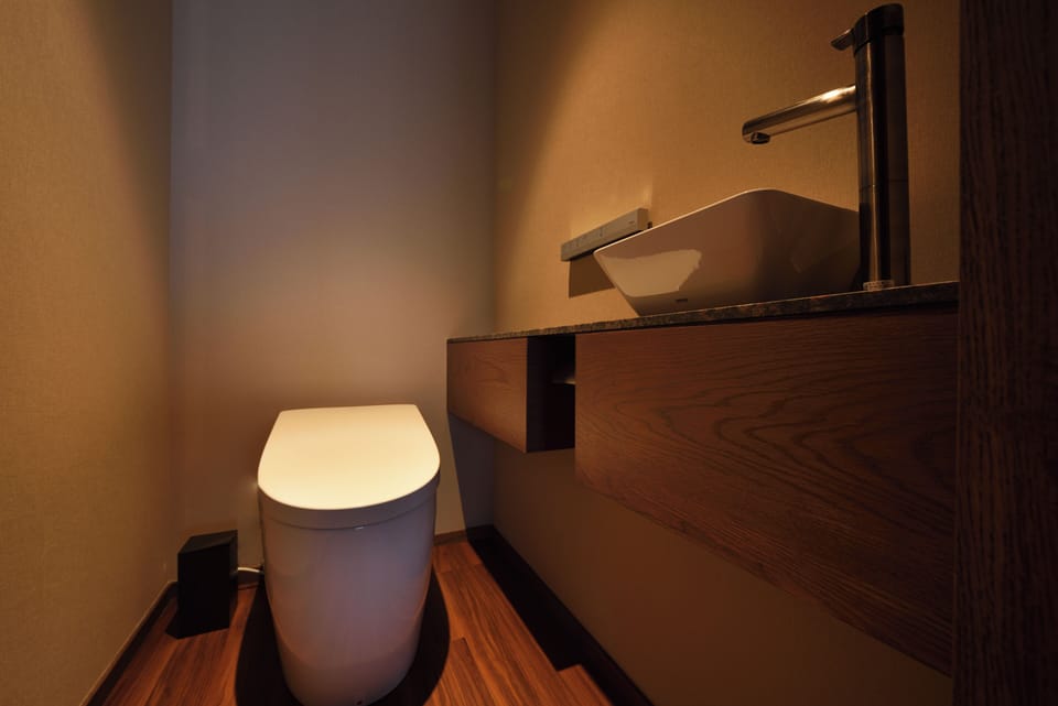 Standard Double Room, City View | Bathroom
