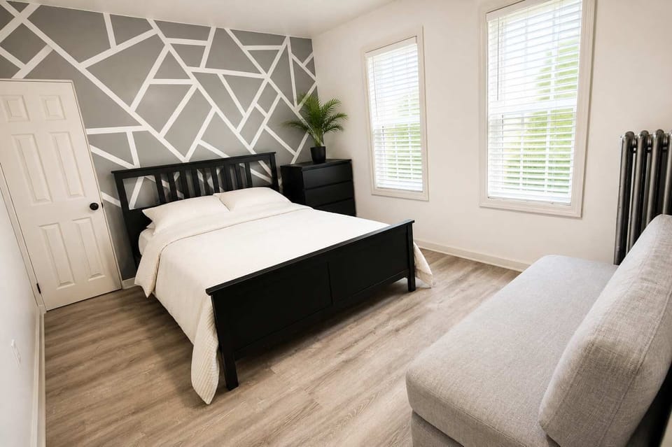 Bedrooom 2 