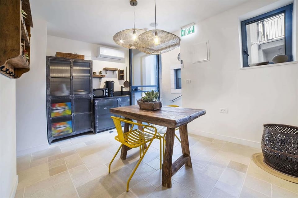 Classic Room | Dining