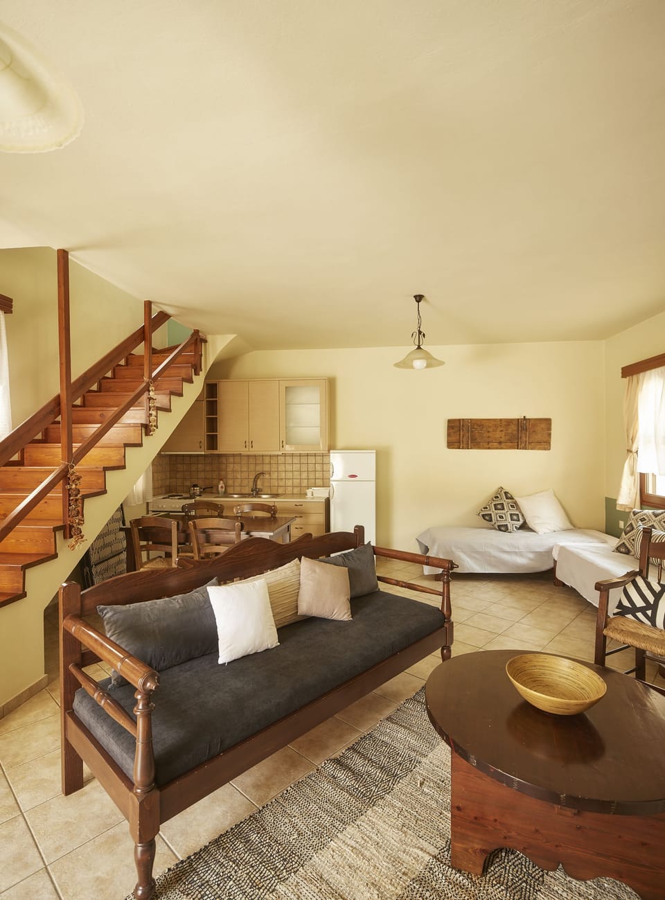 Traditional Duplex | Free WiFi