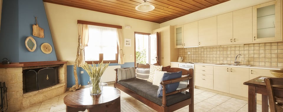 Traditional Double Room | Free WiFi