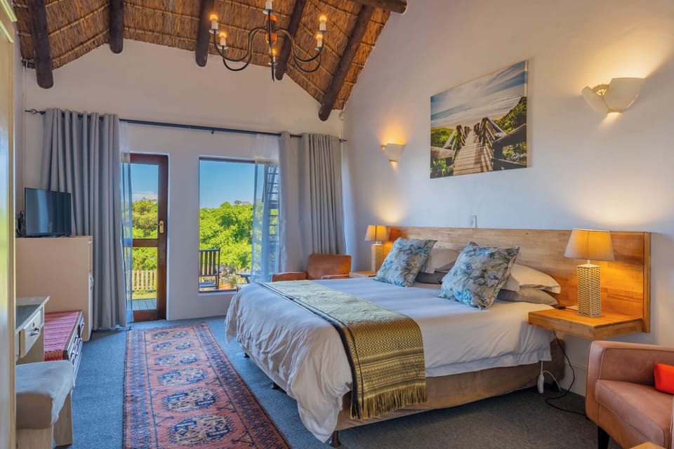 Luxury Double Room | Desk, laptop workspace, blackout drapes, WiFi (free)