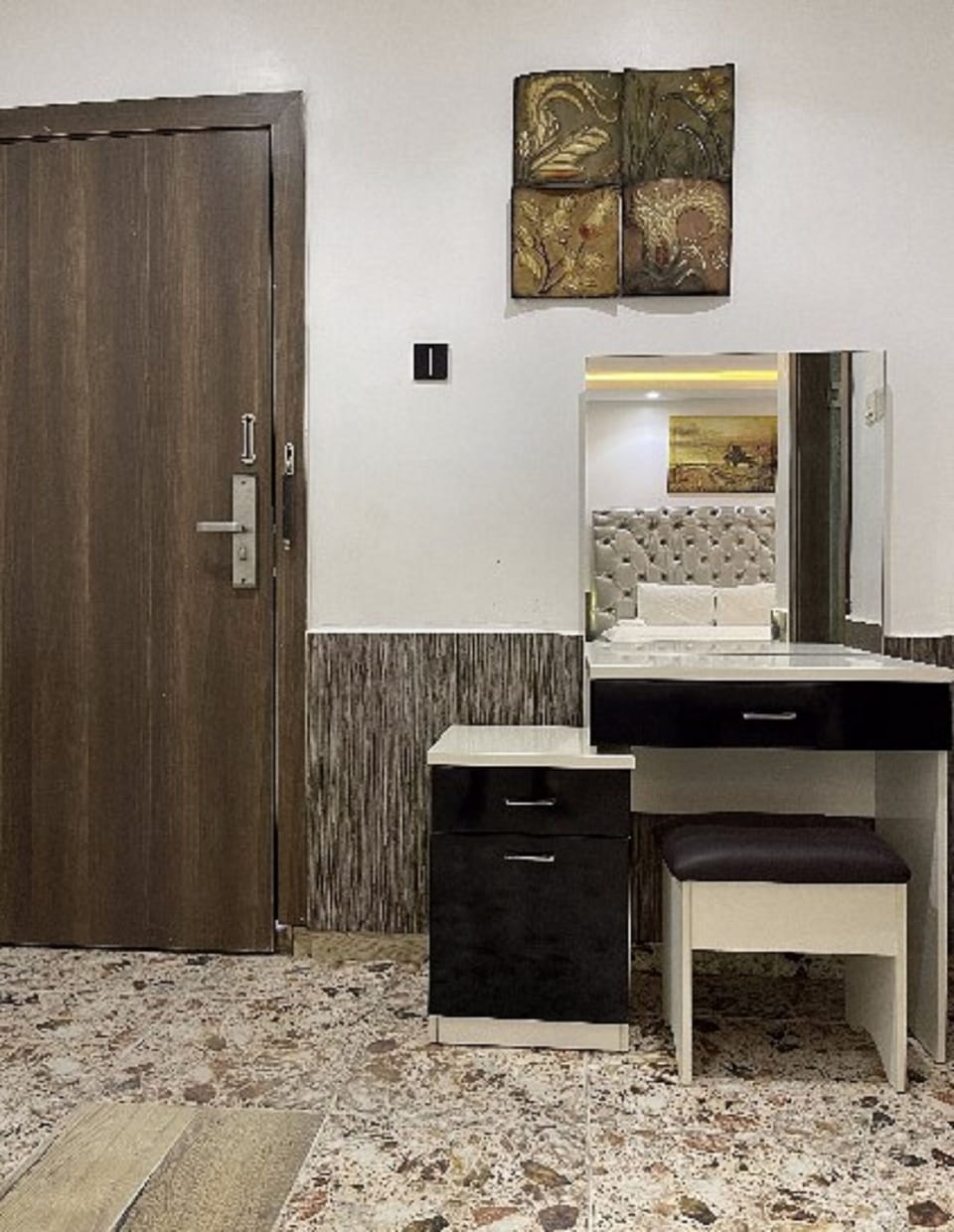 Supreme Room | 1 bedroom, individually decorated, desk, laptop workspace