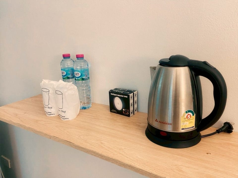 Comfort Single Room | Coffee and/or coffee maker