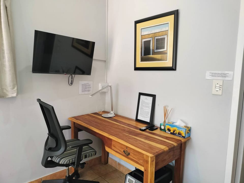 Studio, 1 Bedroom, Balcony | Interior