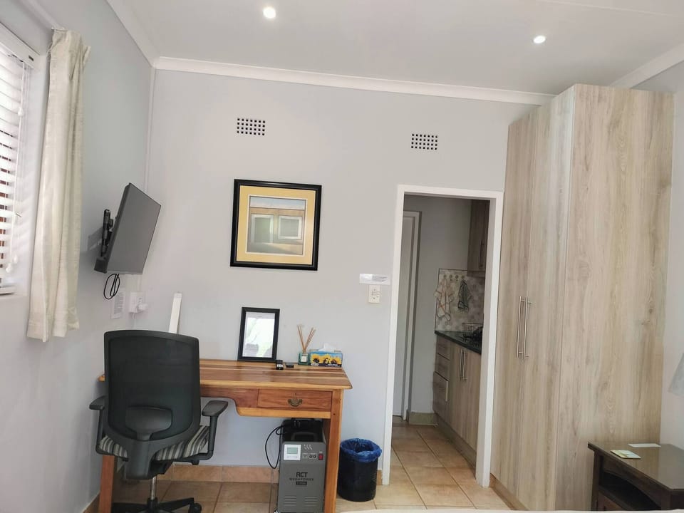 Studio, 1 Bedroom, Balcony | Interior