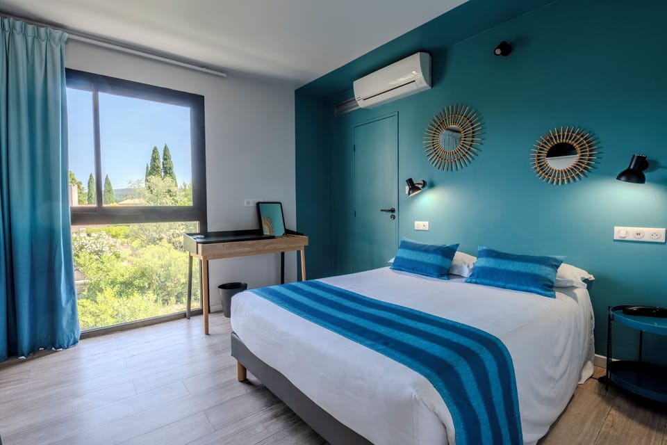 Chambre Double Supérieure, vue Sorgue | WiFi (free), bed sheets