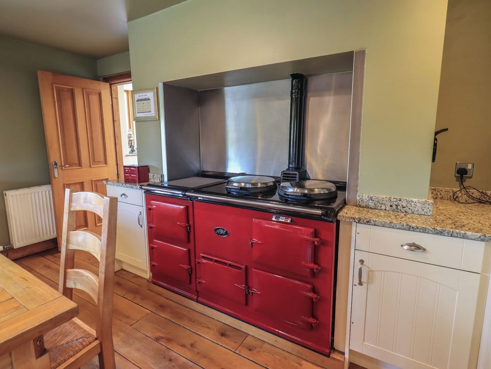 Cottage | Interior