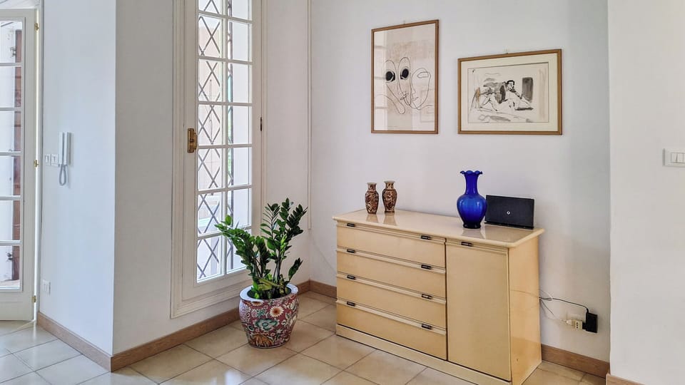 Condo, 2 Bedrooms | Interior