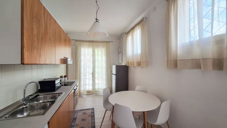Condo, 2 Bedrooms | Private kitchen