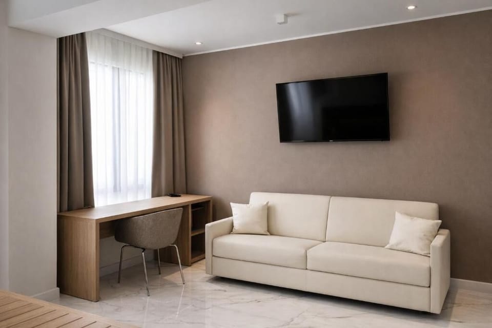 Triple Room | Living area