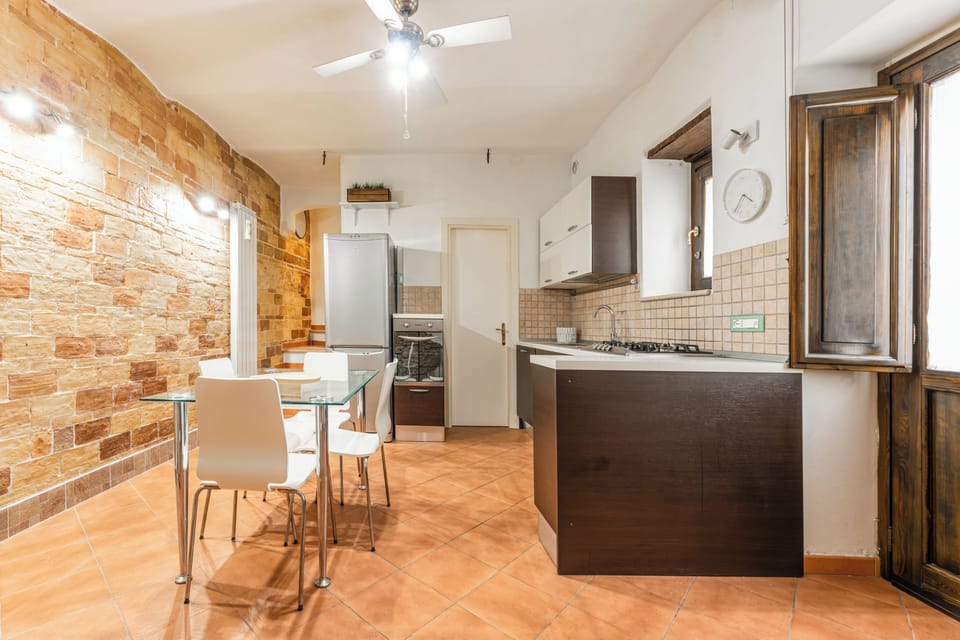 Condo | Dining